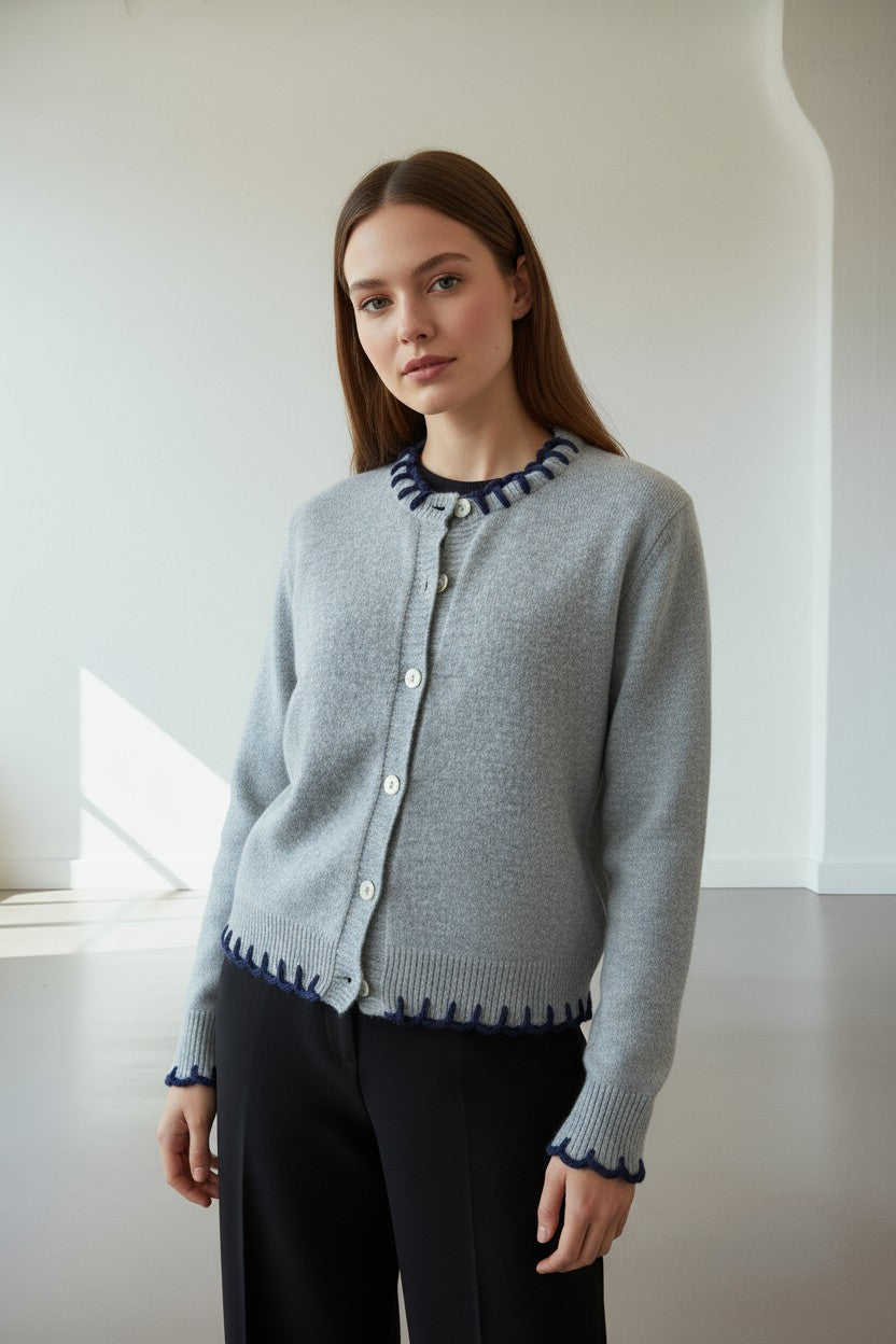 CARDIGAN PURA LANA RICAMO